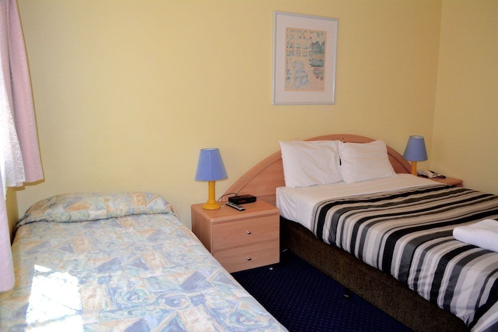 twin-room